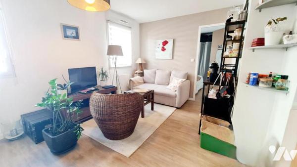 A VENDRE - Saint-Nazaire Villès Martin - Appartement T2 avec chambre séparée et un parking privatif