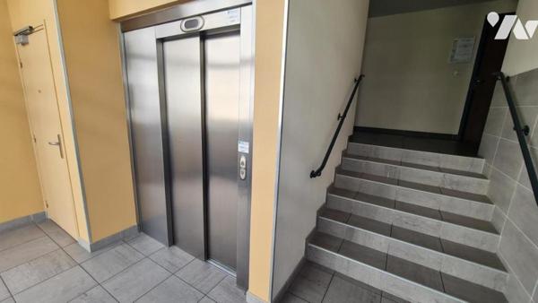 A VENDRE - Saint-Nazaire Villès Martin - Appartement T2 avec chambre séparée et un parking privatif