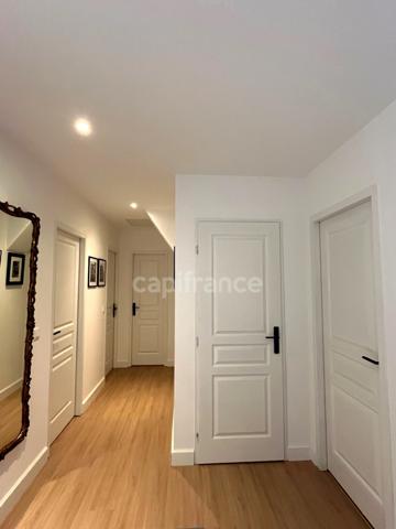 Elégante maison en pierre entièrement restaurée, 4 pièces, au coeur d'un village médiéval (32)