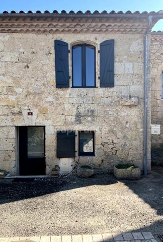 Elégante maison en pierre entièrement restaurée, 4 pièces, au coeur d'un village médiéval (32)