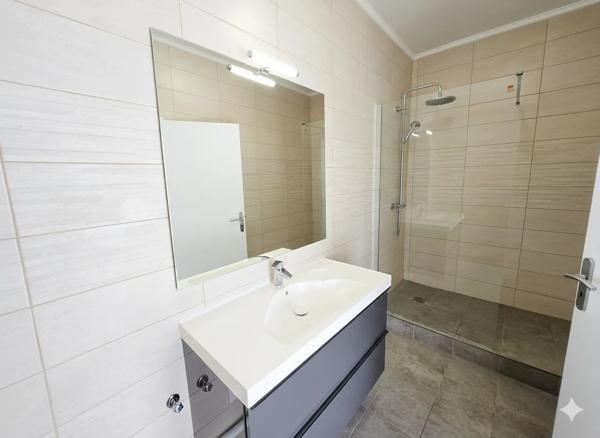 Appartement Paris 2 pièce(s) 50 m2 Pairs 16, Pied-à-terre, Investissement locatif, premier achat, Porte Dauphine, Victor Hugo, Longchamps, Bois de Boulogne