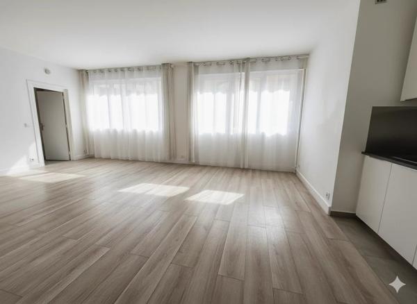 Appartement Paris 2 pièce(s) 50 m2 Pairs 16, Pied-à-terre, Investissement locatif, premier achat, Porte Dauphine, Victor Hugo, Longchamps, Bois de Boulogne