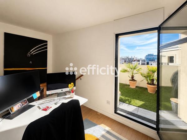 Appartement
         5 pièces
        - 151 m² Bien prestige 1 699 000 € *