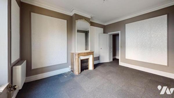 Appartement T3 1er étage, Appartement T3 2ième étage, combles 3ième étage.