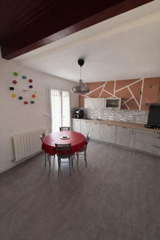 Villa plain-pied à Vauvert, 154 m2 habitable sur un terrain de 626m2.