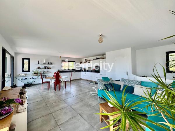 Maison 4 pièces - 101 m² Bien prestige