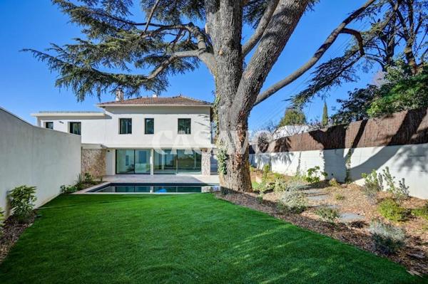 Vente Maison 4 pièces de 100m² - 13080 Aix-en-Provence
