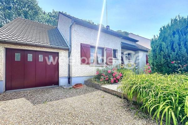 Maison à vendre 6 pièces de 184 m² à Jouy-le-Moutier