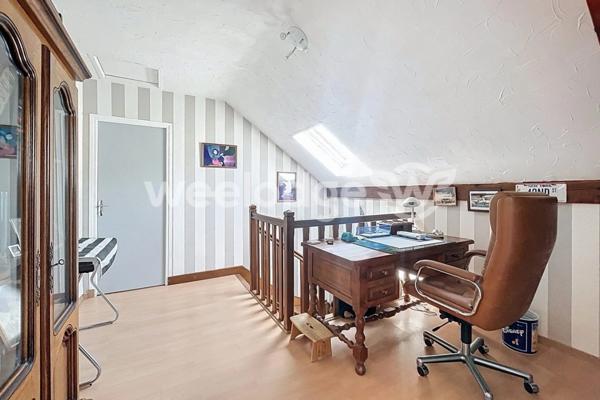 Maison à vendre 6 pièces de 184 m² à Jouy-le-Moutier