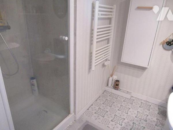 A Vendre à Saint André Les Vergers maison de plain pieds. une surface de 117 m² composée d'un b...