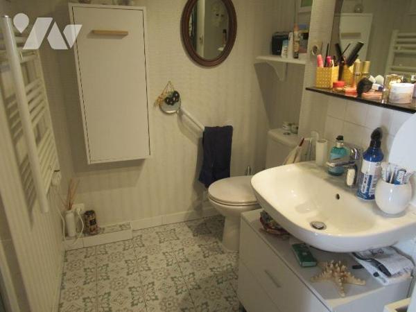 A Vendre à Saint André Les Vergers maison de plain pieds. une surface de 117 m² composée d'un b...