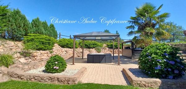 Charolles à 5 minutes, Maison en pierres, rénovée, de 128 m² avec grange attenante aménageable, sur terrain de 2 357 m²