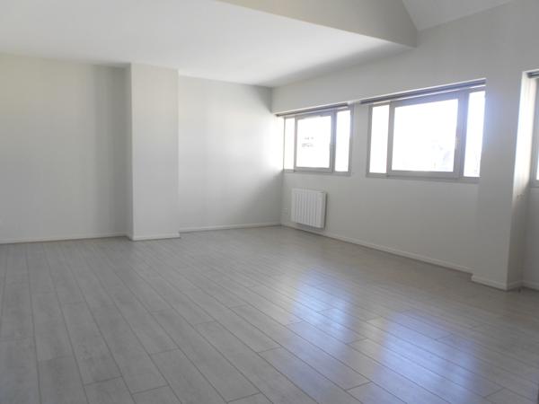 Location appartement près de Amiens - 3 pièce(s) - 74 m² - 865 €/mois