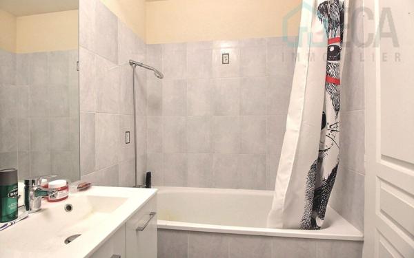 Appartement à louer    1 pièce •  La Tour-du-Pin