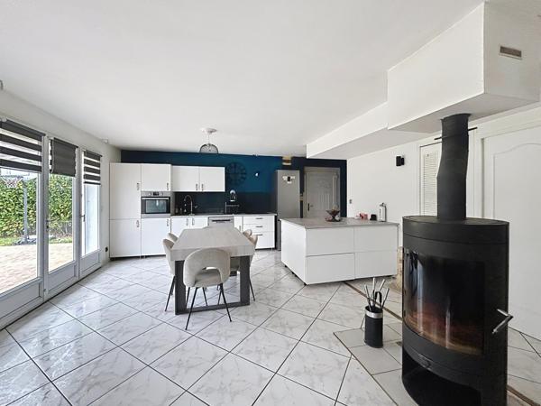 PROCHE DES AXES ET COMMODITES