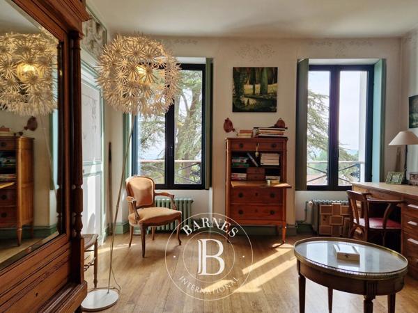 Saint-Prix, Maison 5 Chambres -  277 m² à vendre