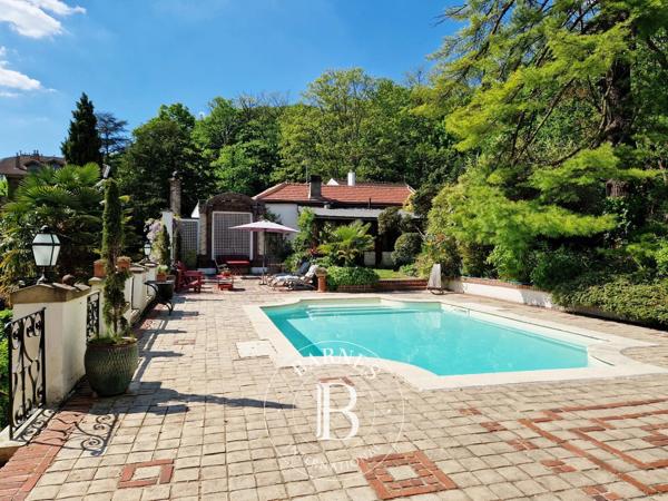 Saint-Prix, Maison 5 Chambres -  277 m² à vendre