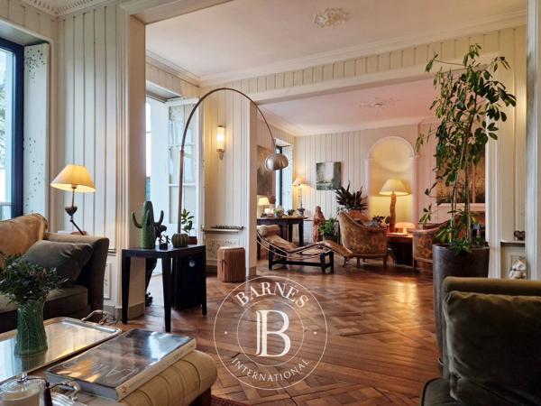 Saint-Prix, Maison 5 Chambres -  277 m² à vendre