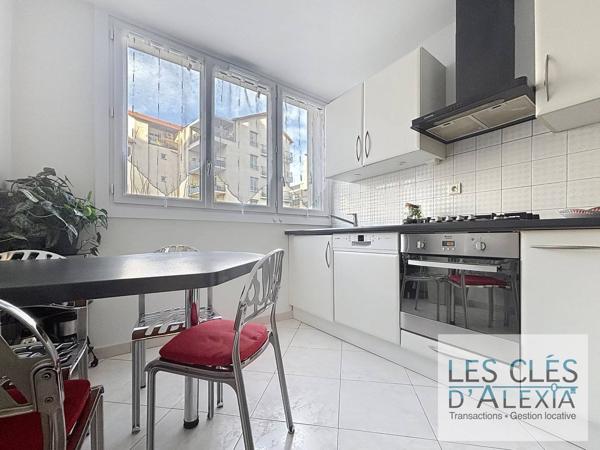 Vente immobilière : Appartement à Lyon 8ème , quartier Grange Blanche 5 pièces 82.6 m² 290 000 €- LES CLÉS D'ALEXIA.