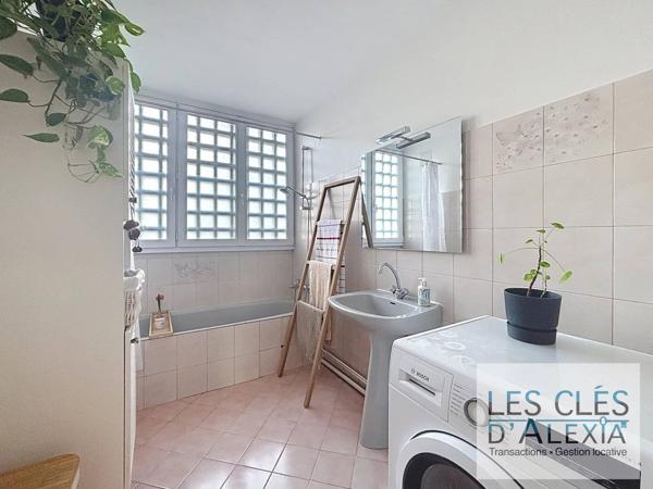Vente immobilière : Appartement à Lyon 8ème , quartier Grange Blanche 5 pièces 82.6 m² 290 000 €- LES CLÉS D'ALEXIA.