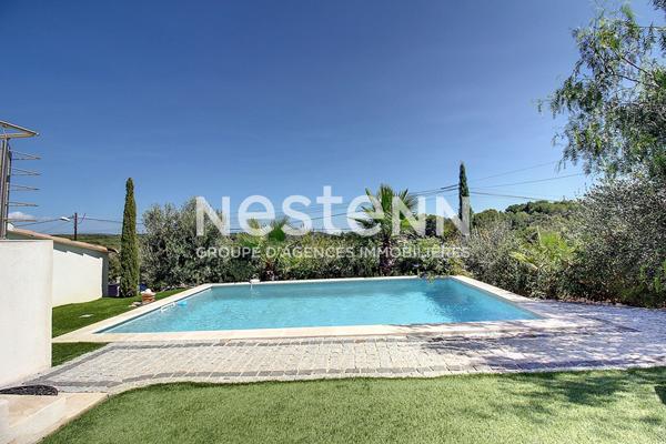 À VENDRE TRANS EN PROVENCE Villa de 154 m² avec 3 suites sur 750 m² de terrain avec piscine