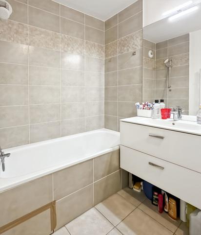 Appartement Rosny Sous Bois 4 pièce(s) 72.24 m2