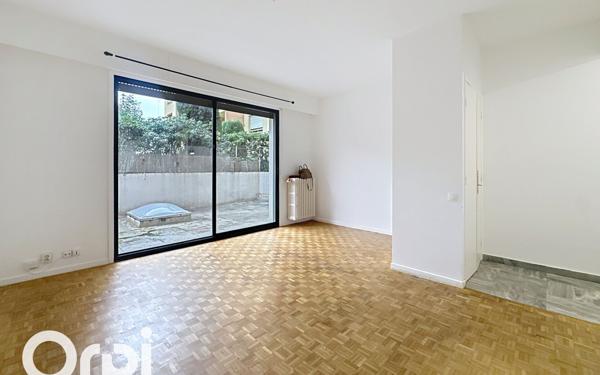 Appartement à vendre    1 pièce • 38,06 m2 Nice