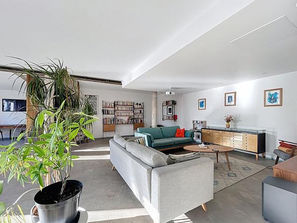 Maison Nantes Chantenay aux Grands Volumes avec Atelier, 5 Chambres et +, Lumineuse et Modulable