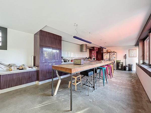 Maison Nantes Chantenay aux Grands Volumes avec Atelier, 5 Chambres et +, Lumineuse et Modulable