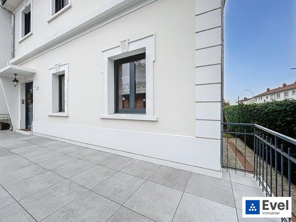 Demeure familiale de 10 pièces sur 1000 m2 de terrain