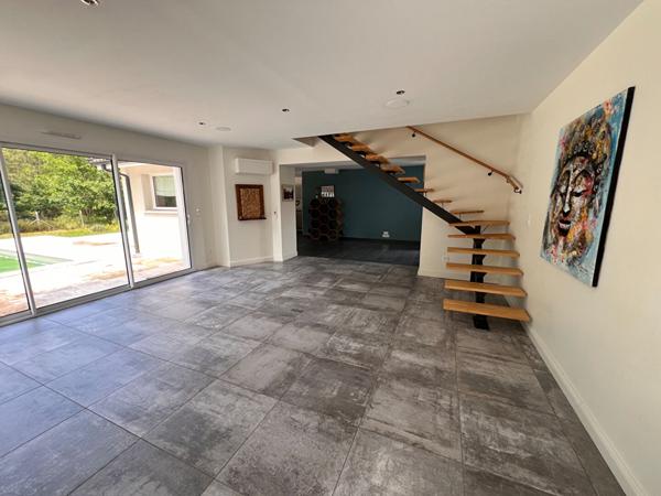 Maison Le Barp 166.49 m2