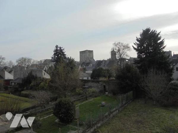 BEAUGENCY, Maison de ville, Loiret (45)

Maison de ville en bon état d'entretien comprenant : e...