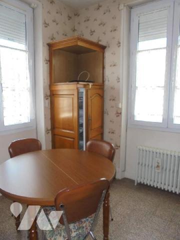 BEAUGENCY, Maison de ville, Loiret (45)

Maison de ville en bon état d'entretien comprenant : e...