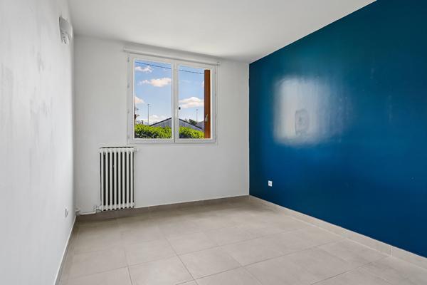 APPARTEMENT - 4 PIECES - NOISY LE SEC - proche du RER E