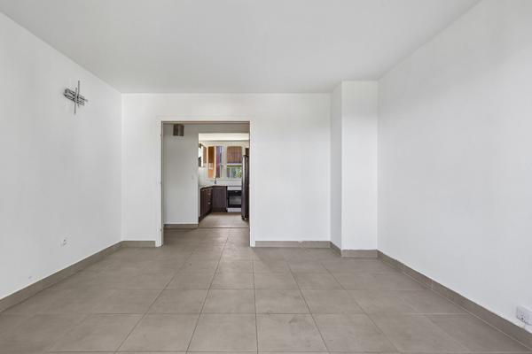 APPARTEMENT - 4 PIECES - NOISY LE SEC - proche du RER E