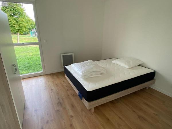 Maison à louer à Méral en Mayenne (53230), ref : 53032-L324