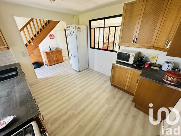 Maison à vendre 7 pièces 122 m² Saint-Arnoult-en-Yvelines