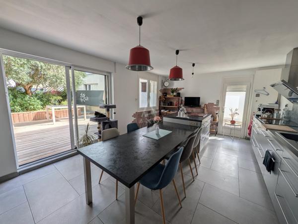 Maison 5 chambres avec garage
