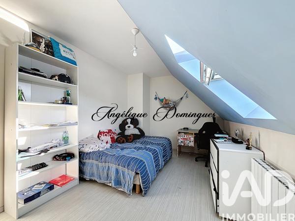 Maison à vendre 10 pièces 242 m² Mézières-sur-Seine