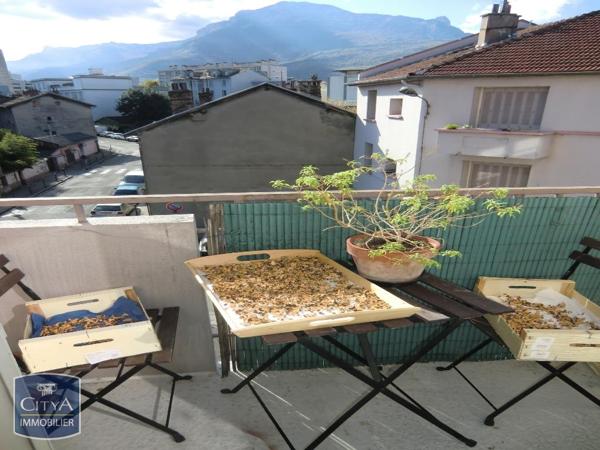 Location appartement Grenoble (38) 2 pièces 52.99m²