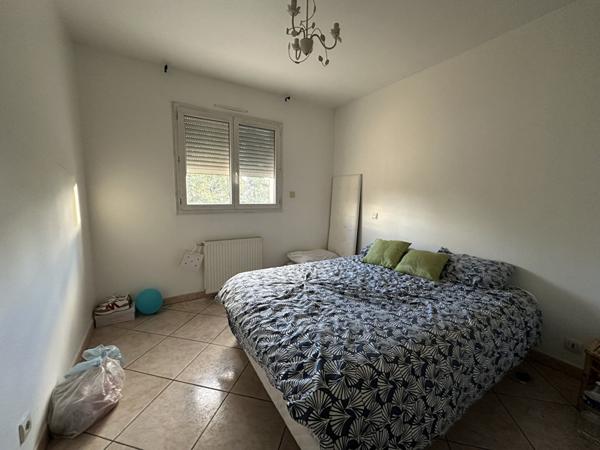 Maison Lormont - 4 Pieces - 3 Chambres - Sous sol Complet à aménager - Terrasse - Jardin