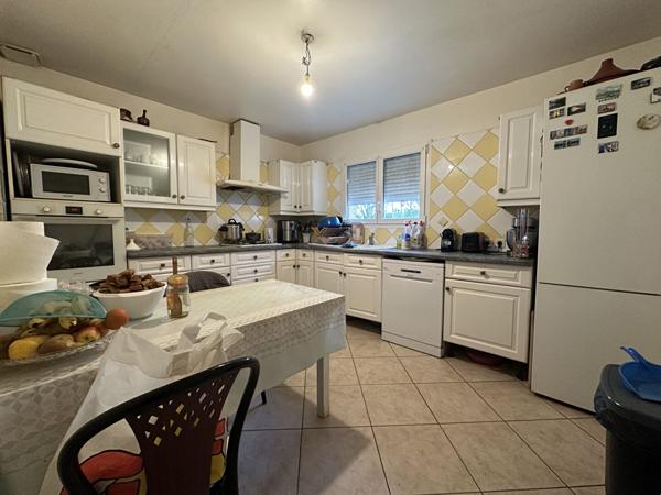 Maison Lormont - 4 Pieces - 3 Chambres - Sous sol Complet à aménager - Terrasse - Jardin