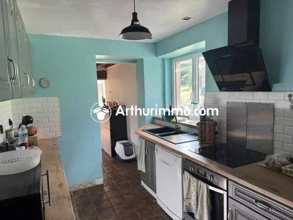 Vente                                                      Maison
                        
                     4 pièces                      90 m2                     à La Ferrière-Aux-Étangs