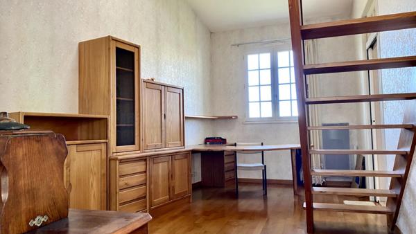 Maison Saint Gelais (79410) 6 pièce(s) 150 m2