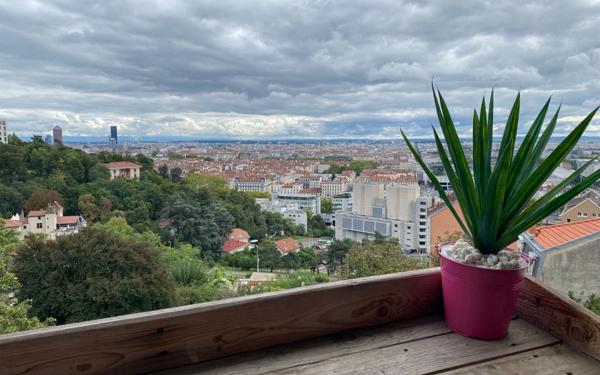 Appartement à vendre    3 pièces • 47 m2 Lyon 5