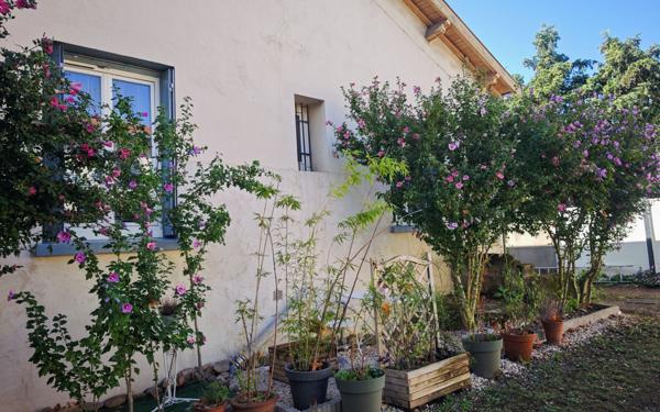 Maison à vendre    3 pièces • 79,05 m2 Vénissieux