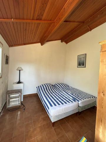 Situé à 180 m de la plage à Saint-Denis-d’Oleron