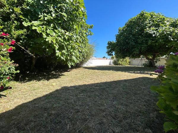 Situé à 180 m de la plage à Saint-Denis-d’Oleron