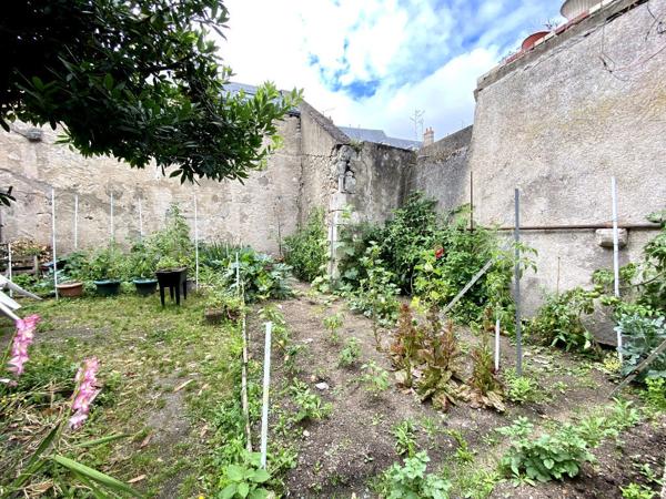 T3  - MEUBLE - RENOVE - BLOIS CENTRE - 55m2