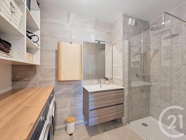 Appartement T3 à vendre  3 pièces - 60 m2 MARSEILLE - 13009